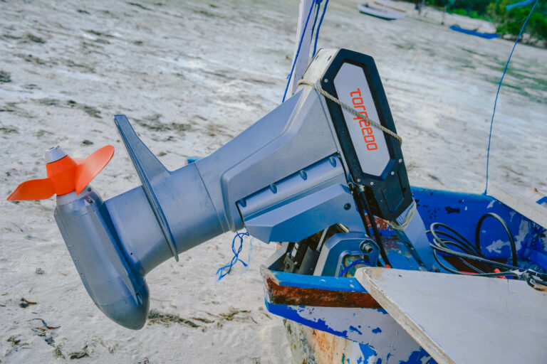 Eelectric outboard motor from torqeedo, a clean energy engine driving the eBoat with zero emissions.