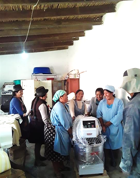 PALACIO TAMBO – Upgrading to a 25 kg electric dough mixer boosted daily bread production from 540 to 1,200 loaves. Production time was cut by over 70%, and staff needed halved – making baking faster and more efficient.